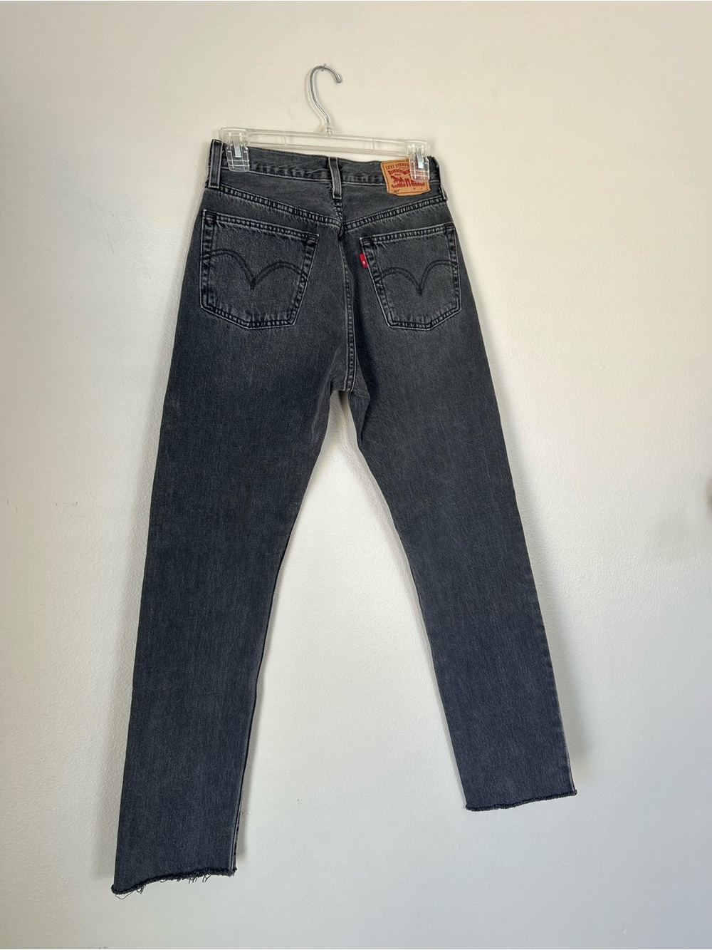 501 Levi's Black Cropped High-Rise Women’s Jeans
